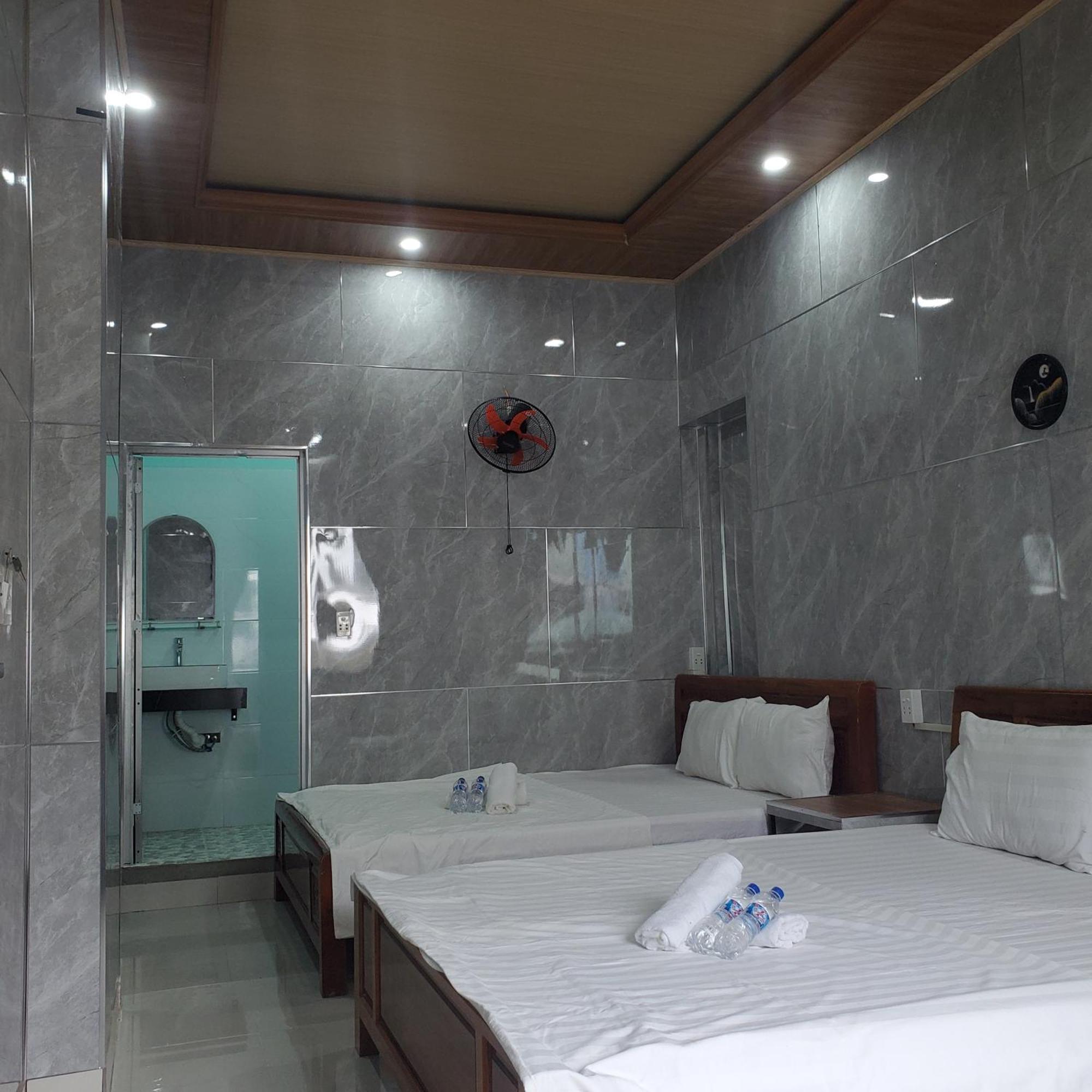 Tuan Thanh Homestay Tân Hiệ エクステリア 写真